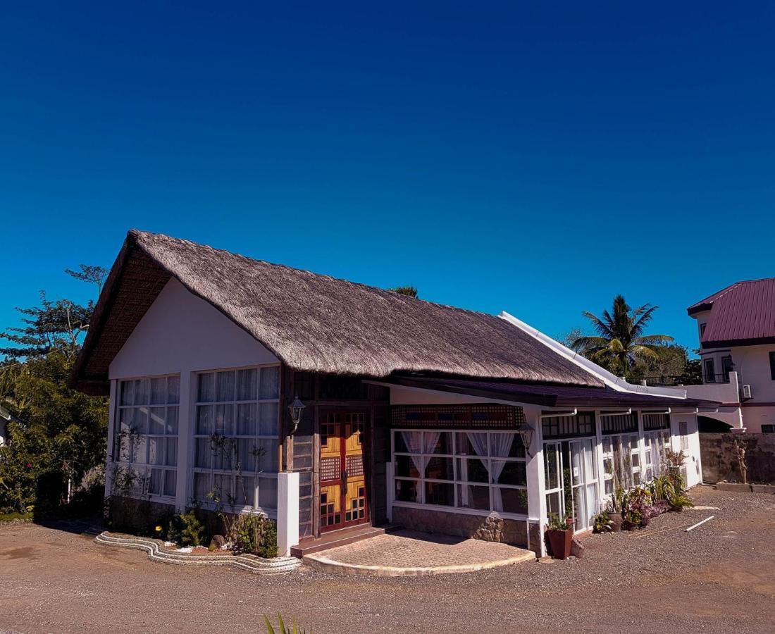 Casa Victoria Resort And Restaurant Pagudpud Εξωτερικό φωτογραφία
